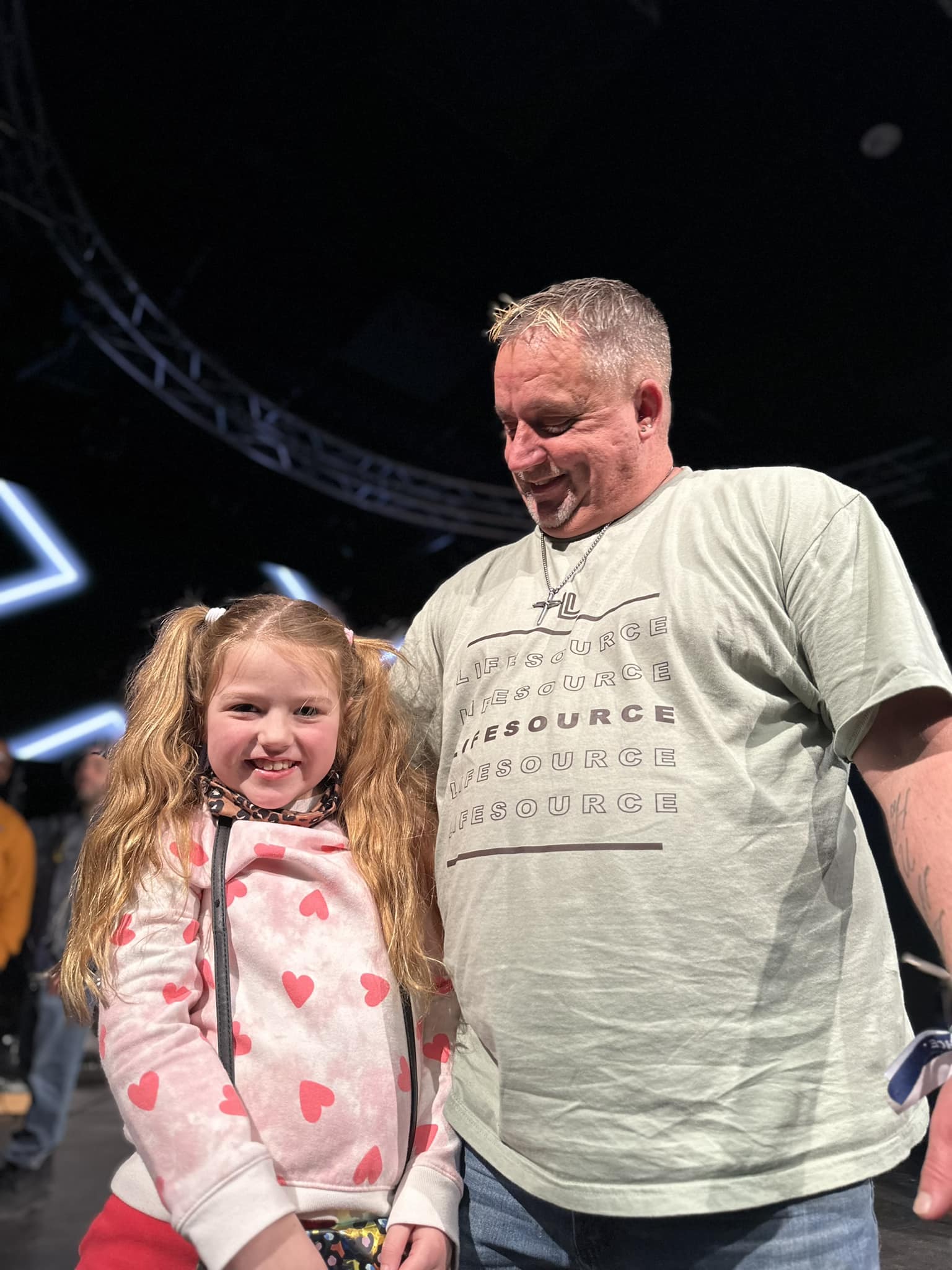 LifeSource graduate reunited with his daughter